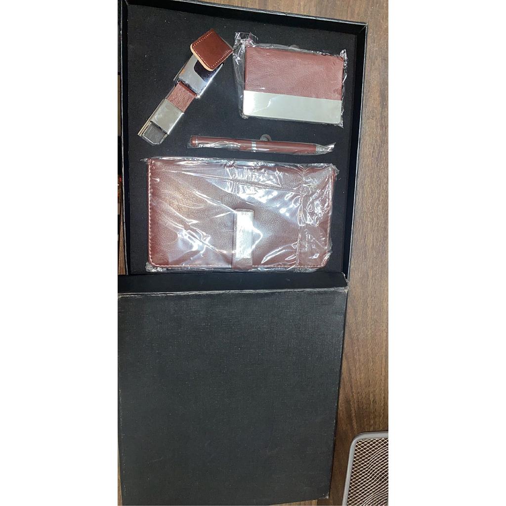 Coffret bloc notes, stylos, porte cartes de visite, clé usb et porte clés